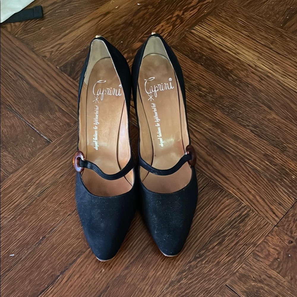 Vintage 1960s Caprini women’s heels